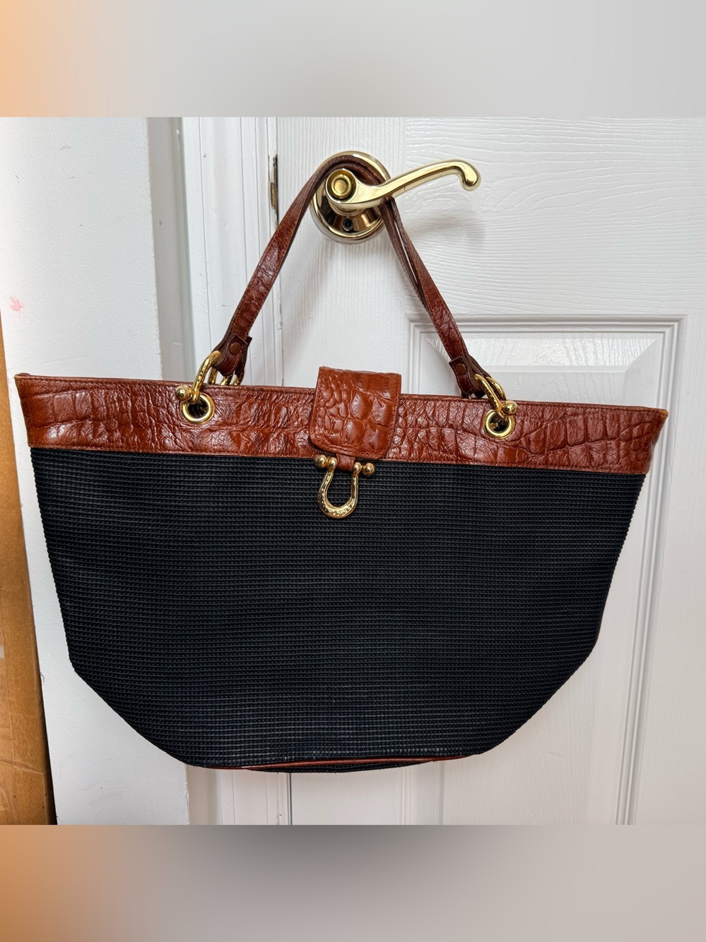 Vintage Women's Black and Brown Tote Bag with Croc-Trim